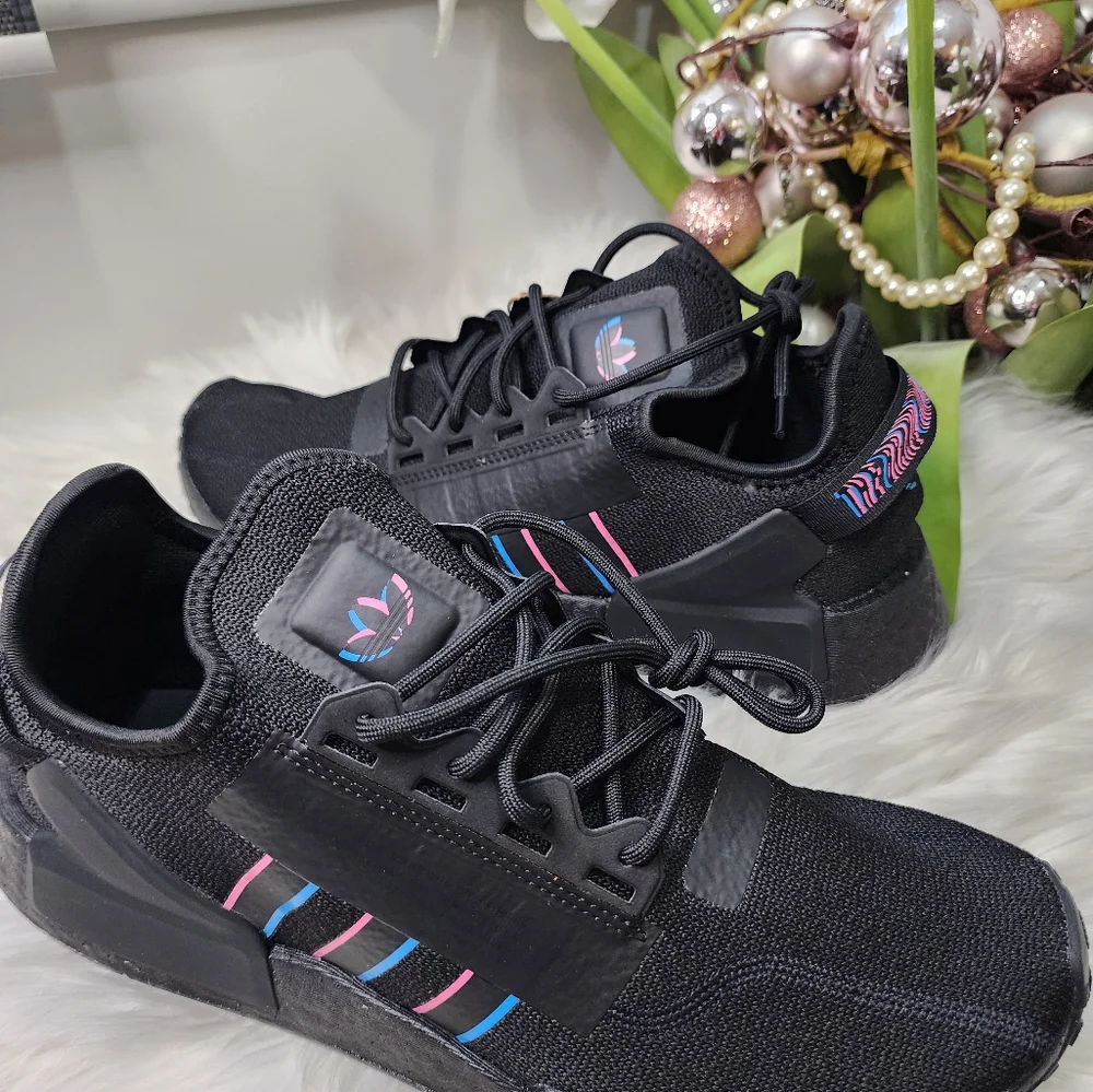 Adidas NMD_R1 V2 Mens SHOESSize10.5 new - Picture 9 of 11